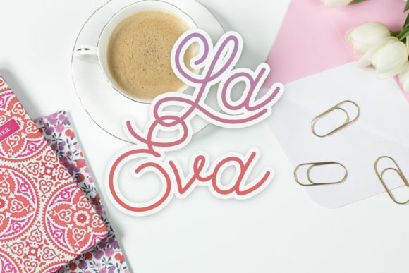 La Eva: A Versatile Script Font for Digital Design